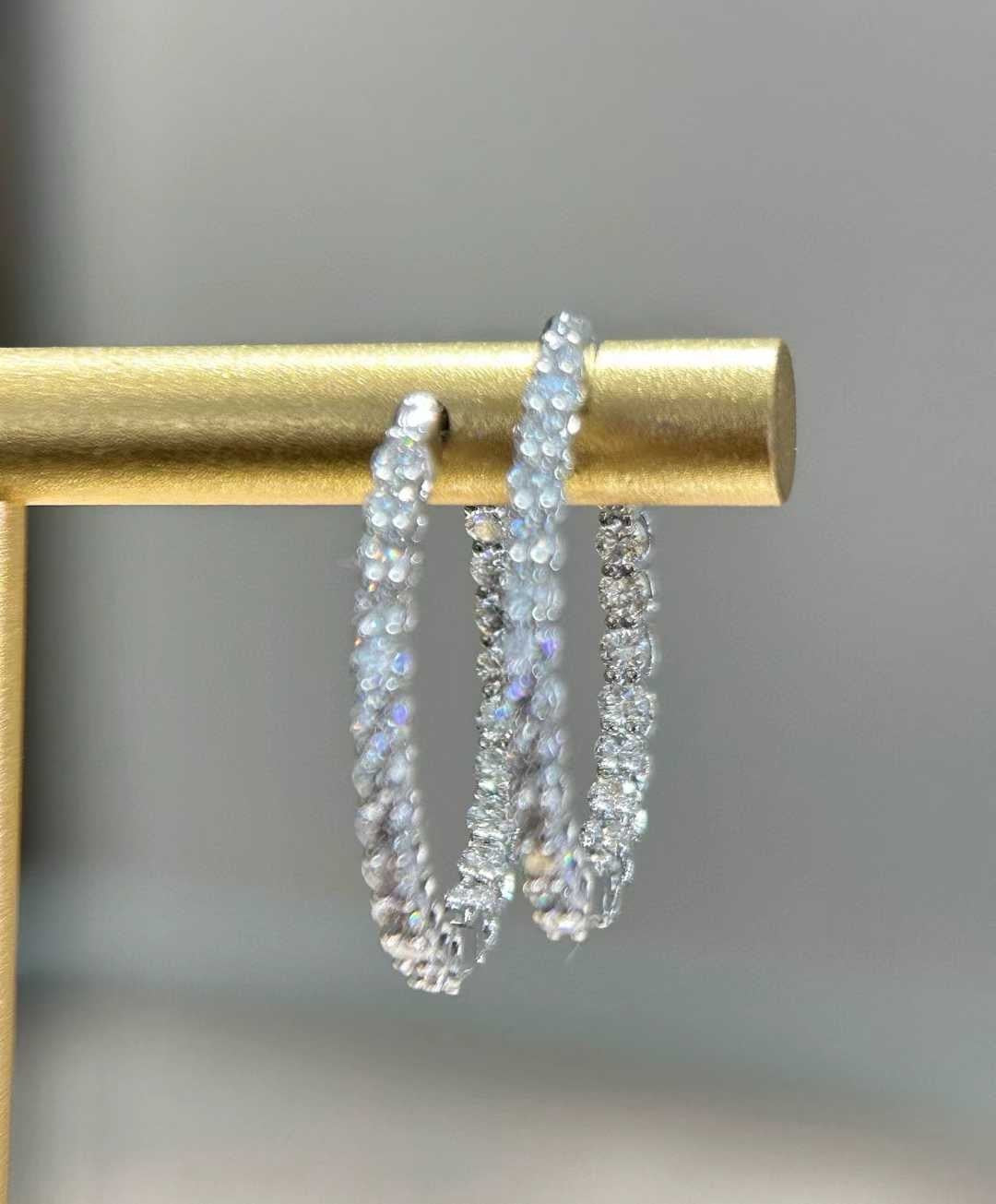 Eterna Natural Diamond Hoop 18K White Gold 21mm